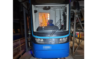 Смертельна ДТП: у Києві жінка потрапила під трамвай