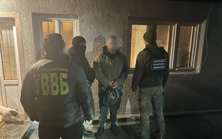 Шукав клієнтів серед військових: на Закарпатті затримано наркодилера