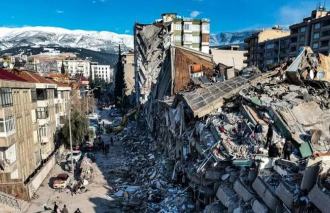 Унаслідок землетрусів у земній корі утворився розлом довжиною 400 км