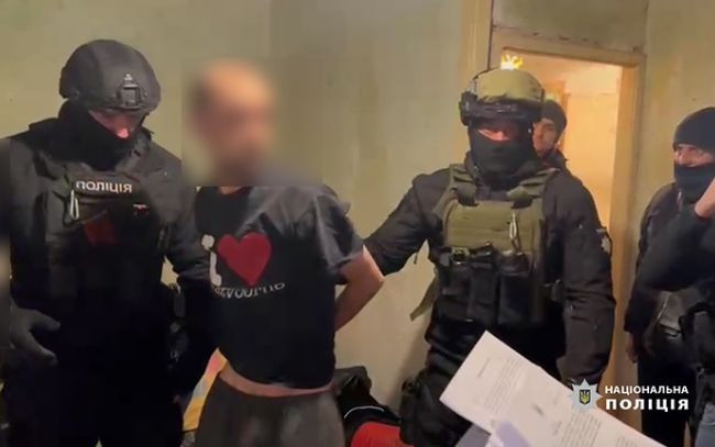 Скоїв розбійний напад на жінку: у Києві судитимуть зловмисника