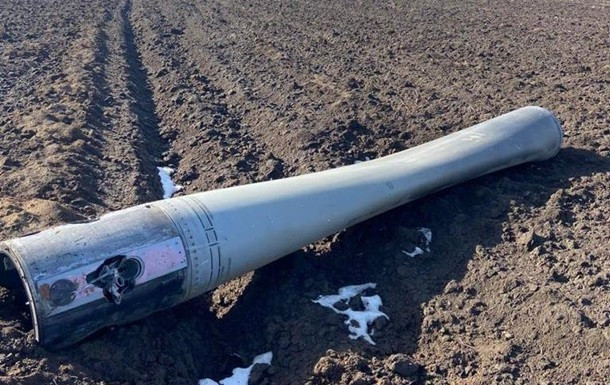У Молдові виявили уламки ракети біля кордону з Україною