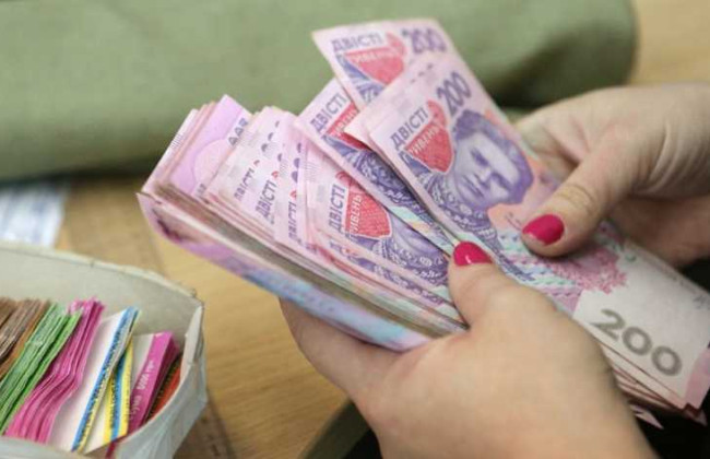 У Комітеті Ради розповіли, коли збільшать зарплати педагогам