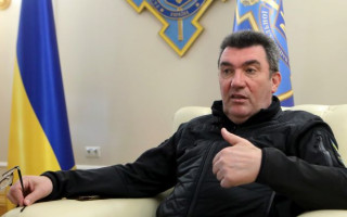 Росіяни хочуть взяти Бахмут до 24 лютого, – Олексій Данілов
