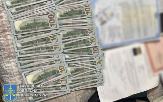 Били та залякували своїх жертв: у Харкові правоохоронці викрили «чорних рієлторів», фото