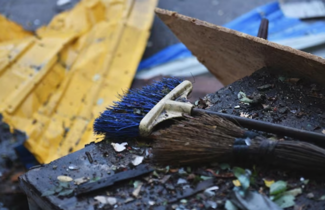 Как вести себя, если ракетный удар или артобстрел застал на улице: инструкция