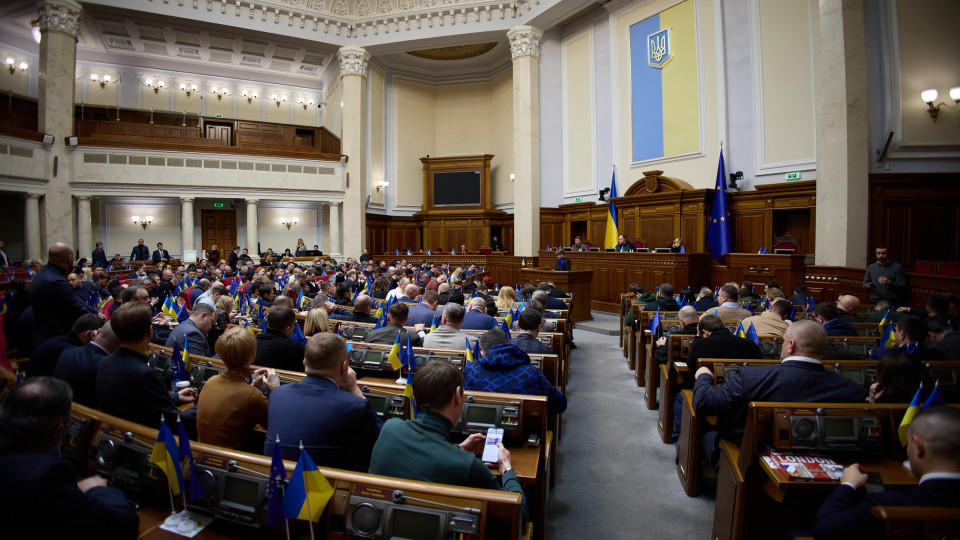 Депутаты хотят снова продлить срок налоговой амнистии