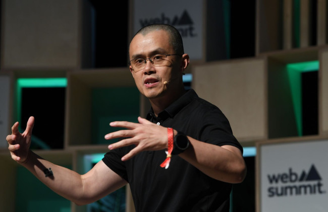 Bloomberg: Криптобиржа Binance рассматривает возможность прекращения отношений с деловыми партнерами из США