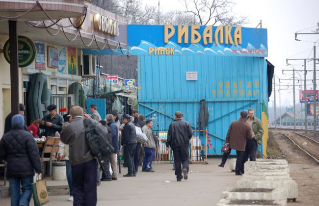 Убытки на аренде рынка «Рыбалка» в более 1 млн грн: будут судить руководителей Департамента коммунальной собственности Киева