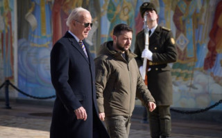 Білий дім зв’язувався з РФ перед візитом Байдена в Україну, — Associated Press