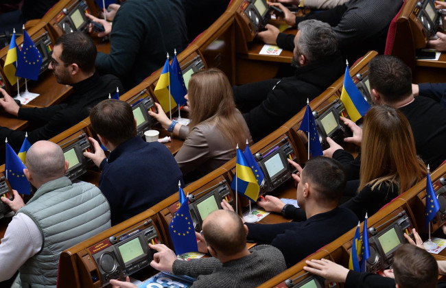 В Раде хотят сажать на 12 лет депутатов, министров, судей за жизнь не по средствам