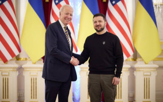 Зеленський привітав Байдена із візитом до Києва і показав спільне фото