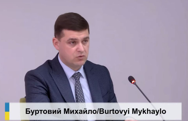 Мати детектива НАБУ придбала 58 земельних ділянок: які питання виникли на співбесіді до кандидата на директора НАБУ Михайла Буртового