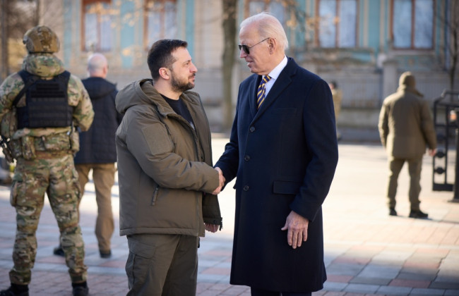 Белый дом за несколько часов до визита предупредил рф, что Байден едет в Киев, — Салливан