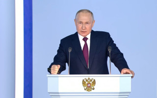 Путін оголосив, що Росія призупиняє участь у Договорі про стратегічні наступальні озброєння