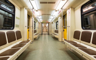 У київському метрополітені з’являться наскрізні вагони: відомі терміни