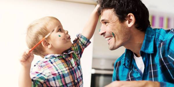 Раде предлагают смягчить административную ответственность для отцов-одиночек
