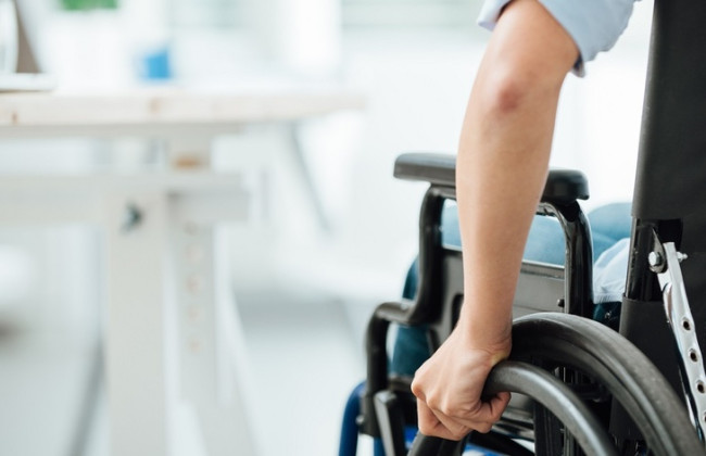 Как оформить уход за лицом с инвалидностью или другим лицом, нуждающимся в постоянном уходе