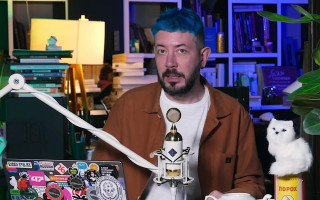 Російському дизайнеру Артемію Лєбєдєву заблокували канал на YouTube