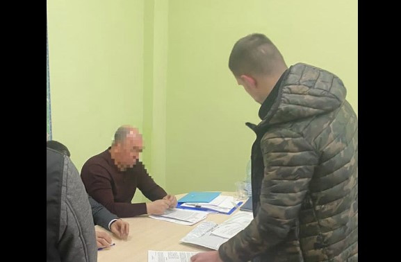 500 доларів за місце на ярмарку: начальнику управління КМДА повідомили про підозру