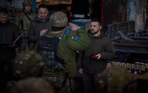 Зеленський відповів на петицію про повернення військовим виплат у 30 тисяч гривень