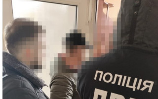 Надав фейковий документ про захворювання 5-річної доньки: поліцейський «допоміг» військовозобов'язаному втекти за кордон