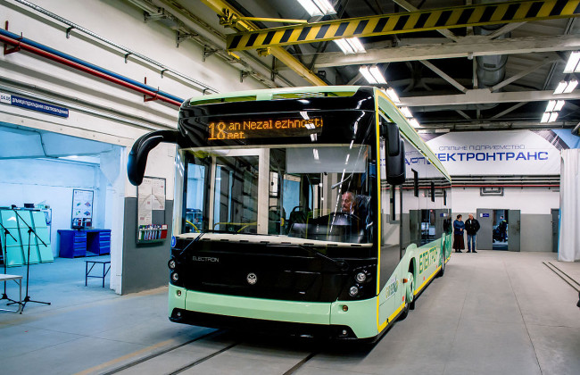 У Києві та містах з населенням понад 250 тисяч жителів збільшиться частка електробусів - закон