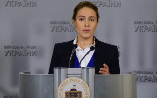Рада достроково припинила повноваження Солода, Королевської та Волошина