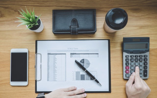 Имеет ли право работник-пенсионер на налоговую социальную льготу