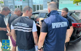 $11 000 за «квиток» у Європу для військовозобов’язаних: судитимуть організаторів схеми