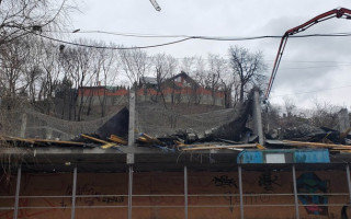 У Львові на будівництві обрушилося перекриття поверху: є постраждалі, фото