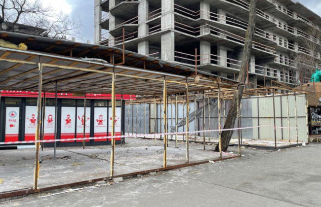 Поблизу метро «Житомирська» у Києві приберуть МАФи