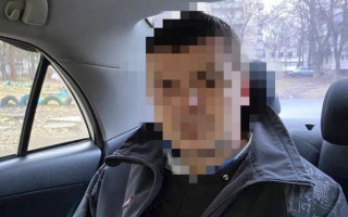 Змушували їсти фекалії, закривали рота ганчіркою і ґвалтували: матір та її співмешканець катували малолітніх дітей