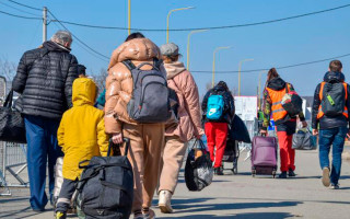 Чоловік підробив підпис свого сина на заявах про надання грошової допомоги особам, які переміщуються з тимчасово окупованої території: що вирішив Верховний Суд