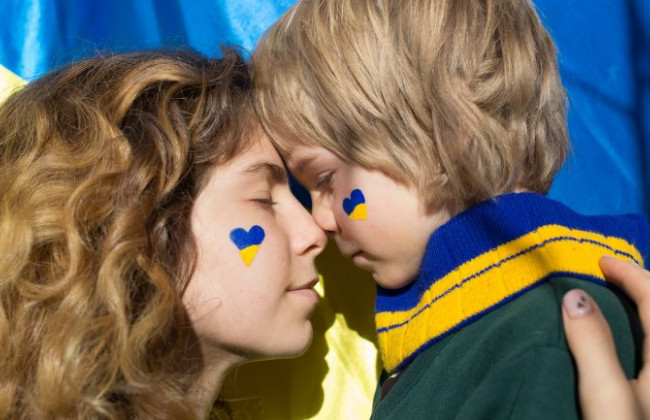 Хакери зломали Facebook-сторінки проекту Ukraїner