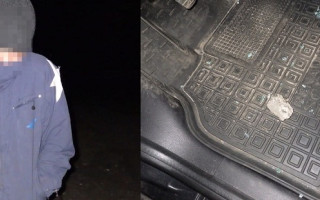 Разбил стекло авто, украл видеорегистратор, но не смог далеко убежать: в Киеве задержали вора