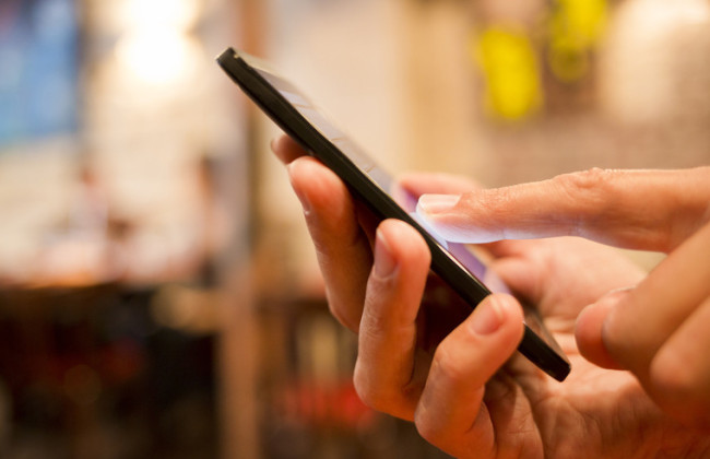 Постила изображение серпа и молота: в Ровенской области преподавателю вуза сообщили о подозрении