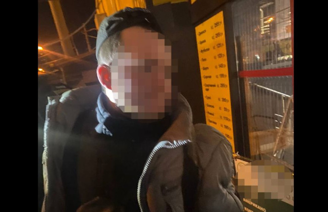 Здійснив розбійний напад на перехожого: у Києві затримали рецидивіста