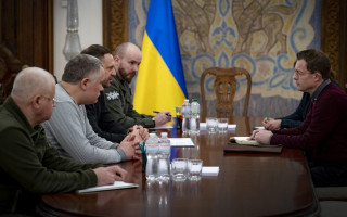 Єрмак з помічником Генсекретаря НАТО Кеттлером обговорили підготовку до саміту НАТО у Вільнюсі в липні