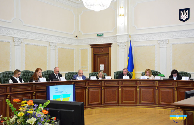 Розпочалася процедура відрядження суддів до двох судів