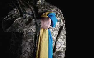 Народні депутати пропонують повернути військовослужбовцям 30 тисяч гривень додаткової винагороди