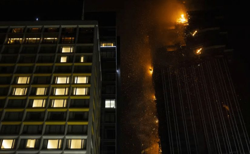 У Гонконгу горів недобудований 42-поверховий хмарочос, відео
