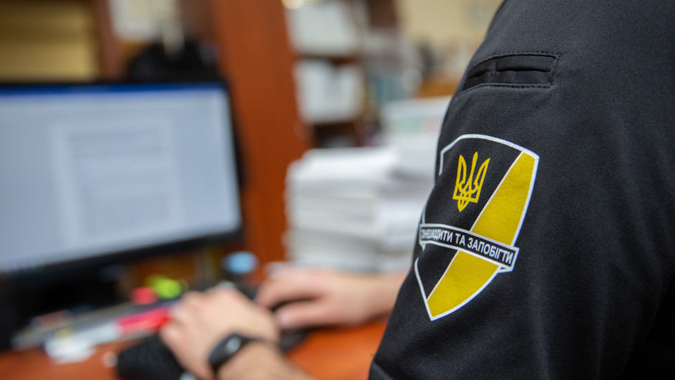 Предлагал представителю ГП «Центр ГЗК» «решить вопрос» вне зала суда – разоблачен руководитель частной компании, который является действующим адвокатом