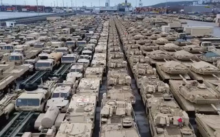 До польського порту Гдиня прибула американська військова техніка: відео