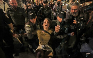 Проти судової реформи у Тель-Авіві протестувало 160 тисяч людей — поліція застосувала водомети