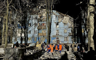 Ракетний удар по житловому будинку в Запоріжжі: двоє людей вважаються зниклими безвісти