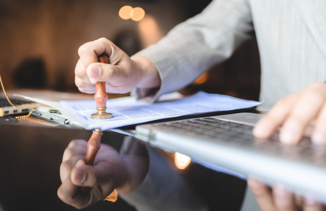 НПУ просить терміново відновити доступ нотаріусів до реєстрів у Запоріжжі та на деяких інших територіях