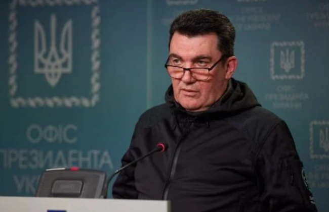 Бахмут не в окружении, — Данилов раскрыл подробности обсуждения на Ставке