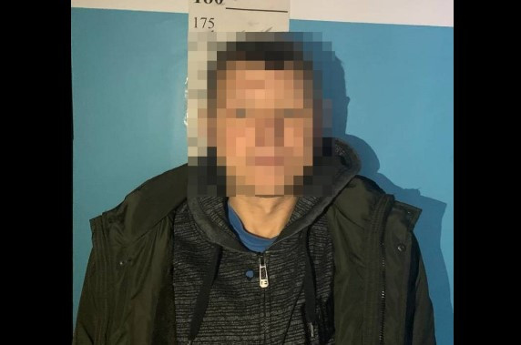 Вдарив ножем у живіт, а сам пішов до іншої кімнати: у столиці судитимуть киянина, який поранив свою дружину