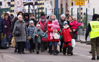 Єврокомісія може продовжити тимчасовий захист для  українських біженців до 2025 року