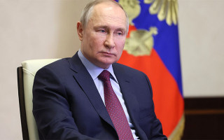 Путін планує використати час на власну користь і воювати в Україні роками, — американська розвідка